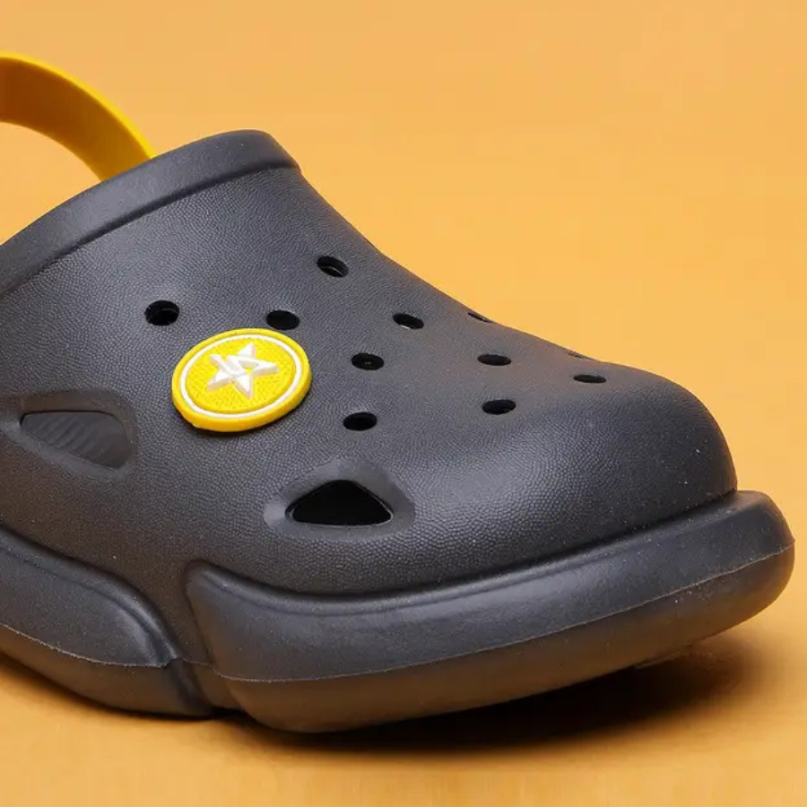 Buckle Clogs For Boys & Girls  (Grey , 2.5-8 Year)